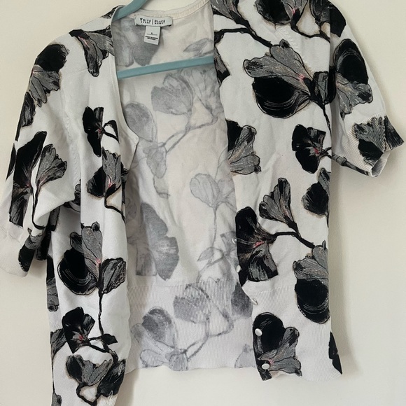 Cardigan - Picture 3 of 5